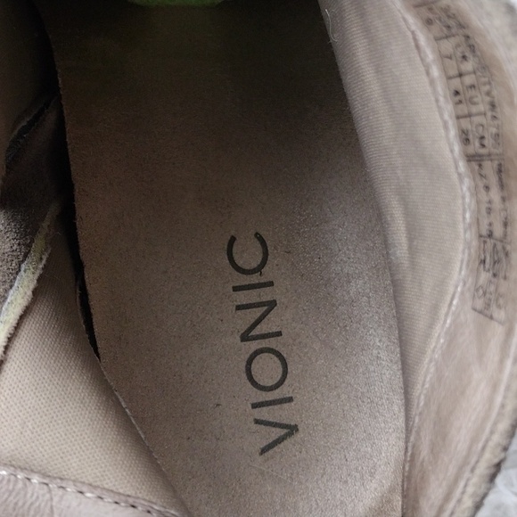 Vionic Faros Tan Suede Leather Fringed Upper Almond Toe Side Zip Ankle Bootie - Picture 11 of 16